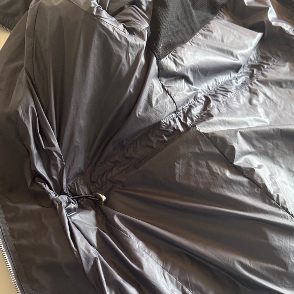 Calvin Klein Performance Packable Raincoat - Picture 15 of 16